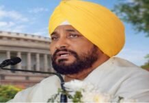 ਪੰਜਾਬ ਯੂਨੀਵਰਸਿਟੀ ਦੀ ਪ੍ਰੀਖਿਆ ਪ੍ਰਣਾਲੀ ’ਤੇ ਦੇਵੇਸ਼ ਮੌਦਗਿਲ ਨੇ ਚੁੱਕੇ ਸਵਾਲ, ਚੰਨੀ ਖ਼ਿਲਾਫ਼ ਕਾਰਵਾਈ ਦੀ ਮੰਗ