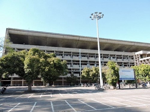 Punjab_and_Haryana_High_Court_,_Chandigarh