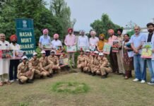 ਰੈੱਡ ਕਰਾਸ ਵੱਲੋਂ ਬੂਟੇ ਲਗਾਉਣ ਦਾ ਉਪਰਾਲਾ ਸ਼ਲਾਘਾਯੋਗ: ਗਿੱਲ, ਢਿੱਲੋਂ, ਟਿਵਾਣਾ