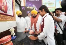 ਸਿੱਖਿਆ ਦੇ ਬਿਹਤਰ ਮਾਹੌਲ ਤੋਂ ਉਤਸ਼ਾਹਿਤ ਹੋ ਕੇ ਨਿੱਜੀ ਸਕੂਲਾਂ ਦੇ ਵਿਦਿਆਰਥੀ ਸਰਕਾਰੀ ਸਕੂਲਾਂ ਵਿੱਚ ਦਾਖਲਾ ਲੈ ਰਹੇ ਹਨ: ਮੁੱਖ ਮੰਤਰੀ ਭਗਵੰਤ ਸਿੰਘ ਮਾਨ
