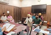 ਸਹਾਇਕ ਕਮਿਸ਼ਨਰ ਮਨਦੀਪ ਕੌਰ ਦੀ ਪ੍ਰਧਾਨਗੀ ਹੇਠ ਤਿਮਾਹੀ ਮੀਟਿੰਗ, ਸਿਵਲ ਹਸਪਤਾਲ ਦੀਆਂ ਸਹੂਲਤਾਂ ਅਤੇ ਲੋੜਾਂ ਦਾ ਕੀਤਾ ਬਾਰੀਕੀ ਨਾਲ ਮੁਲਾਂਕਣ